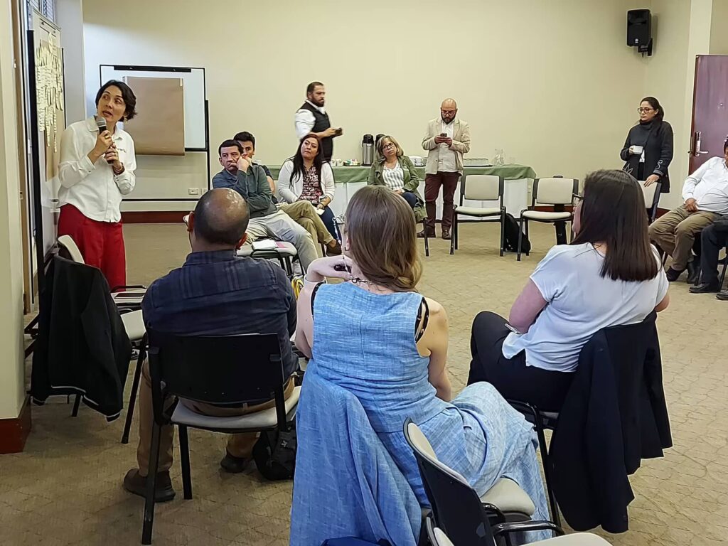 Taller presencial sobre agricultura regenerativa en Ecuador con participantes del proyecto Paisajes Futuros