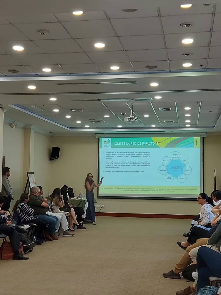 Encuentro de actores del sector agrícola en Ecuador enfocado en producción sostenible y regenerativa